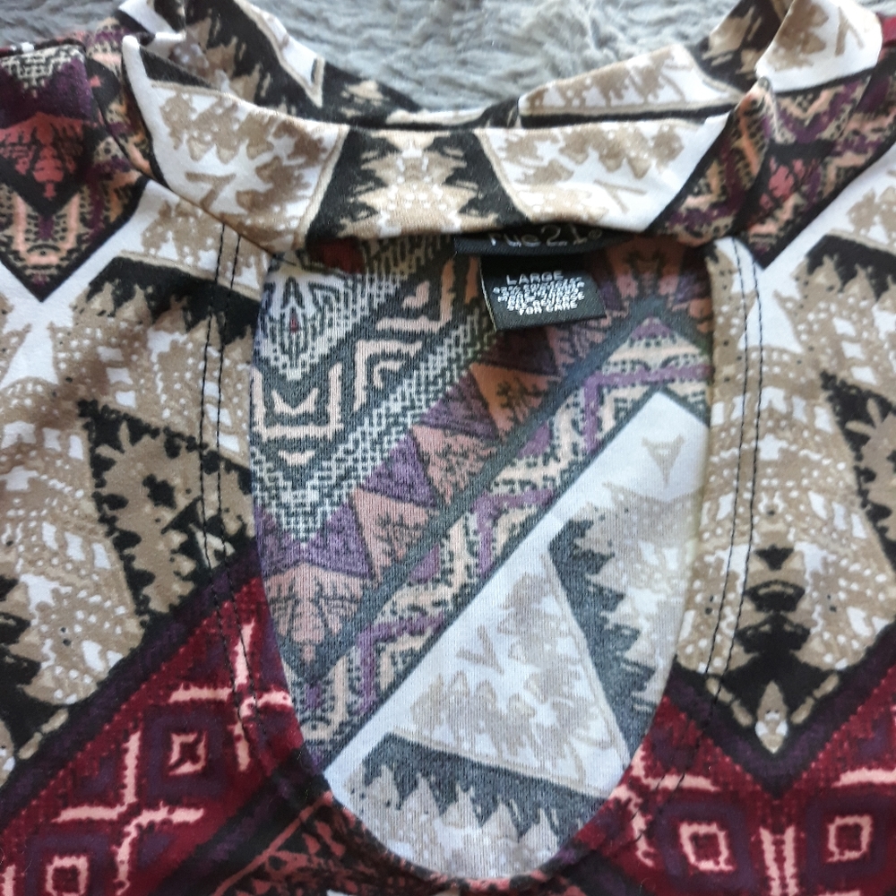 Dress - Picture 3 of 5